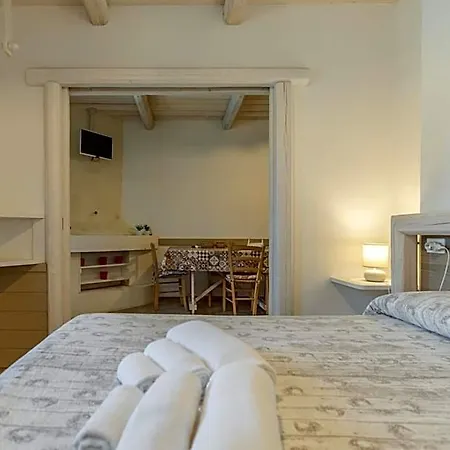 La Linea Dell'orizzonte 4*
